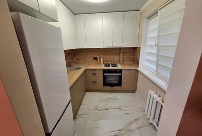 Apartament cu 3 camere de inchiriat in zona Bartolomeu - 2