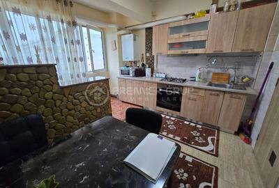 Etaj intermediar, Apartament 3 camere  mobilat & utilat  70mp - Podu Ros + CT - 7