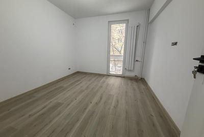 Apartament cu 3 camere semidecomandat în Titan - 6