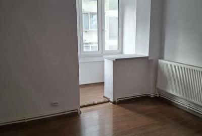 Apartament cu 2 camere decomandat în Central - 3