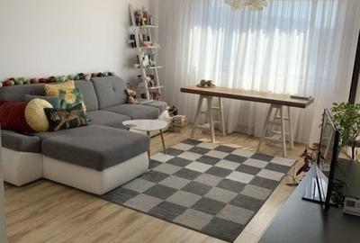 Apartament cu 2 camere decomandat, mobilat în P-ța Alba Iulia