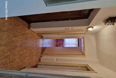 Apartament cu 4 camere semidecomandat în Central - 2