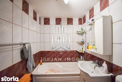 Apartament cu 2 camere decomandat în Lenin - 1