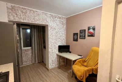 DE VANZARE-APARTAMENT 2 CAMERE-DECOMANDAT-DACIA - 3
