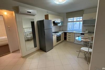 Apartament cu 2 camere decomandat în Aviației