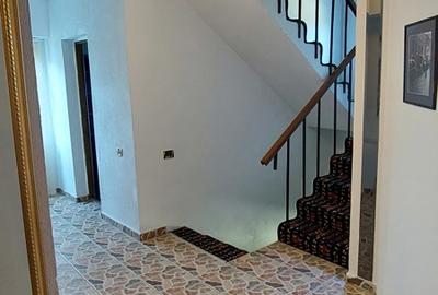 Casă cu 9 camere în Valea Mare - 5