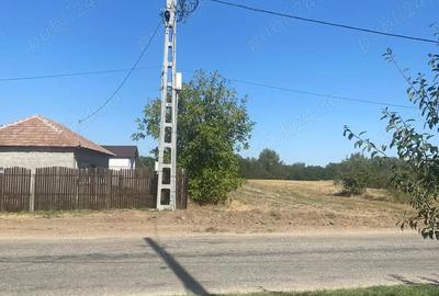 Teren de 4611 mp, în Corbu