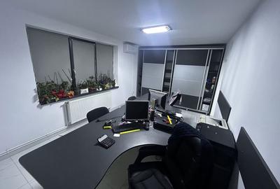 Spațiu comercial, de 50 mp, în Central - 2