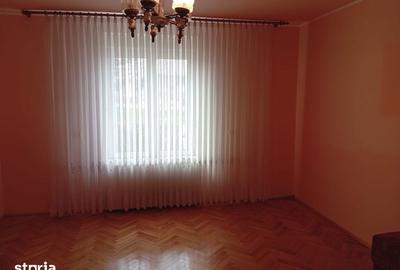 Casă cu 6 camere cu Teren 843 Mp în Livada - 3