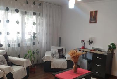 Inchiriez apartament 2 camere in Radauti - Piata Mica - parter - 2