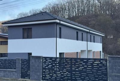 Casă cu 4 camere cu Teren 171 Mp în Tăuți - 2