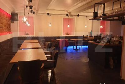 Spațiu comercial, de 639 mp, în P-ța Victoriei - 1