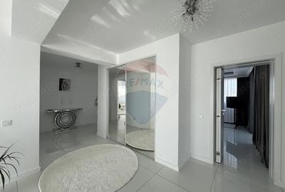 Apartament cu 4 camere decomandat în Central - 1