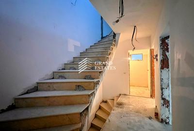 Duplex cu 5 camere cu Canalizare în Est - 10