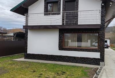 Casa parter+mansarda si teren in Lipovat, Vaslui