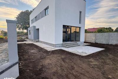 Casă cu 5 camere cu Teren 445 Mp în Cumpăna - 1