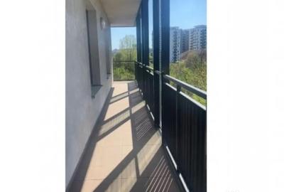 Apartament cu 3 camere decomandat în Văcăresti