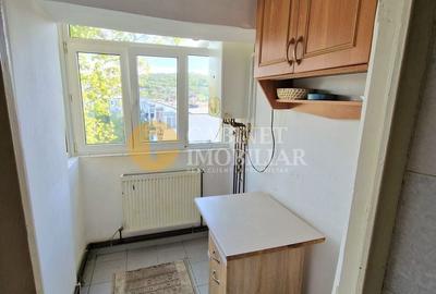 Apartament cu 2 camere decomandat, mobilat în Alexandru cel Bun - 9