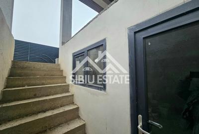 Casă individuală cu 4 camere cu Canalizare în Cristian - 8