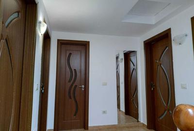 Garsonieră decomandată în Central - 7