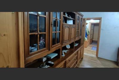 Comision 0% De vanzare apartament ultracentral cu 4 camere - 1