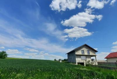 Casă cu 4 camere cu Garaj în Muntenii de Sus - 13