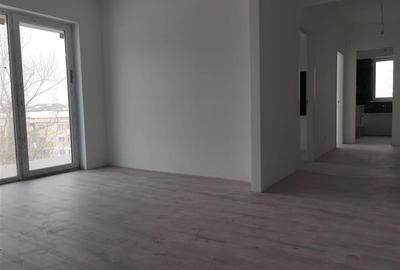 Apartament cu 3 camere D,2 bai, bloc nou, Poitiers Continental, et.3 - 23