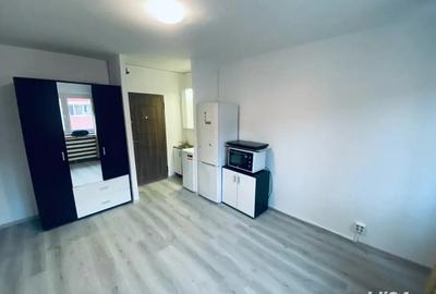 Garsoniera renovata. Zona UMT. Proprietar - 4