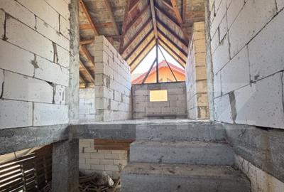 Casa la rosu P+M, Cernele (capatul lui 2), 420 mp teren, 149 - 19