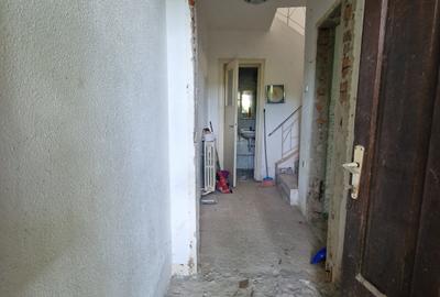 Casă individuală cu 4 camere cu Canalizare în Central - 29
