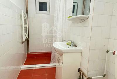 Apartament cu 2 camere semidecomandat în Florești