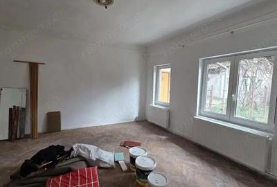 Casă cu 1 camere cu Teren 30 Mp în Central