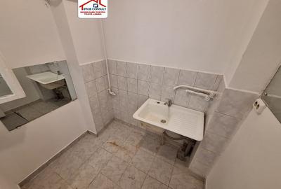 Garsoniera dotata cu beci si balcon! CE1163 - 3