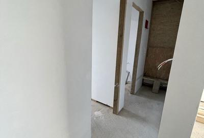 Apartament cu 2 camere semidecomandat în Săbăreni - 6