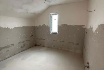Casă cu 4 camere cu Teren 402 Mp în Central - 9