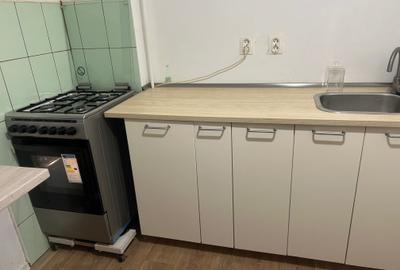 Garsonieră decomandată în 13 Septembrie - 2