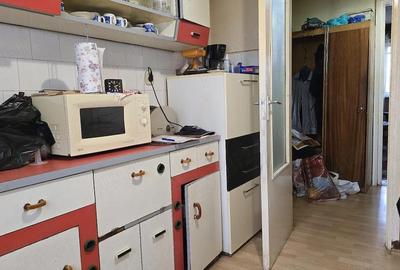 Apartament cu 3 camere decomandat în Progresul - 4