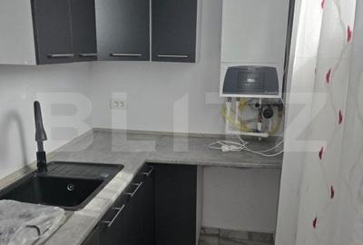 Apartament de vanzare, cu 2 camere, semidecomandat, 29 mp, zona Micro3 - 3