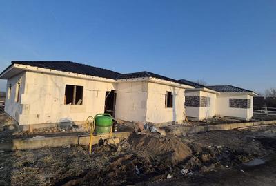 Casă cu 3 camere în Central