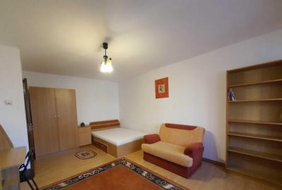 Vitan mall etaj 5 decomandat - 5