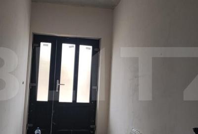 Casa semifinisata cu gard imprejmuitor in Livada de Bihor, l - 14