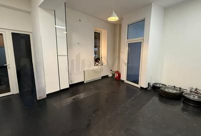 Birou, de 326 mp, în Dacia - 2