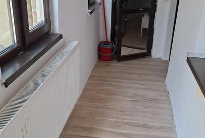 Casă cu Teren 350 Mp în Central - 1