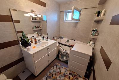 Apartament cu 3 camere semidecomandat, mobilat în Andrei Mureșanu - 7
