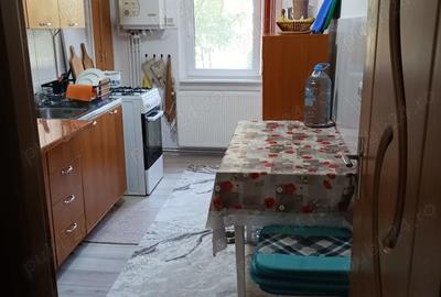 Vand apartament 2 camere sau schimb cu o casa inafara Bra?ovului Vand apartament 2 camere sau schimb cu o casa inafara Bra?ovului - 6