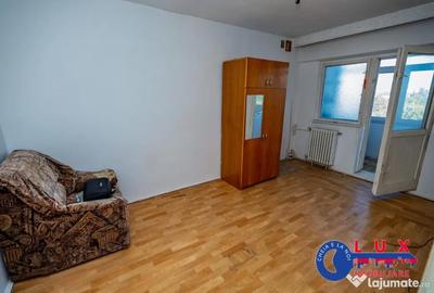 Garsonieră în Vest - 1