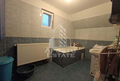 Casă cu 5 camere cu Canalizare în Ronaț - 12