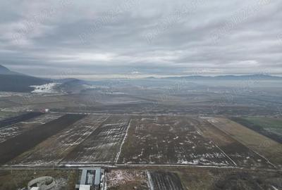 Teren de 29600 mp, în Exterior Vest