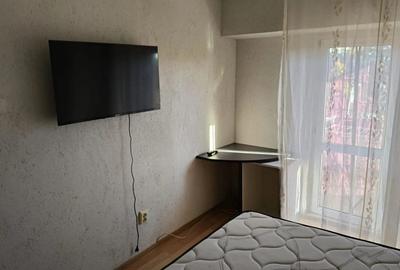 Ap. 1 camera, etaj 3, Piata Centrala - 1