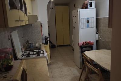 Apartament cu 2 camere decomandat în Gruia - 2